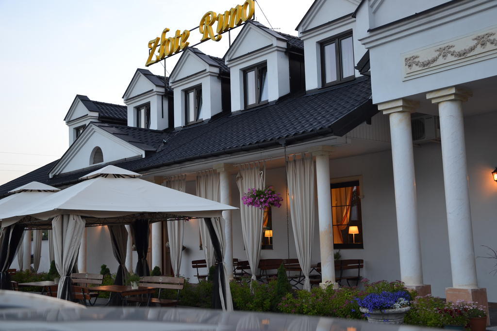 Hotel&Restauracja Zlote Runo Gora Kalwaria Ngoại thất bức ảnh